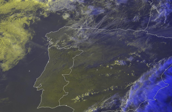 Eview image of Iberia at 1800 UTC, 8 September 2013. Persistent contrails are visible over northern and northwestern Spain and Portugal. Image: Eumetsat